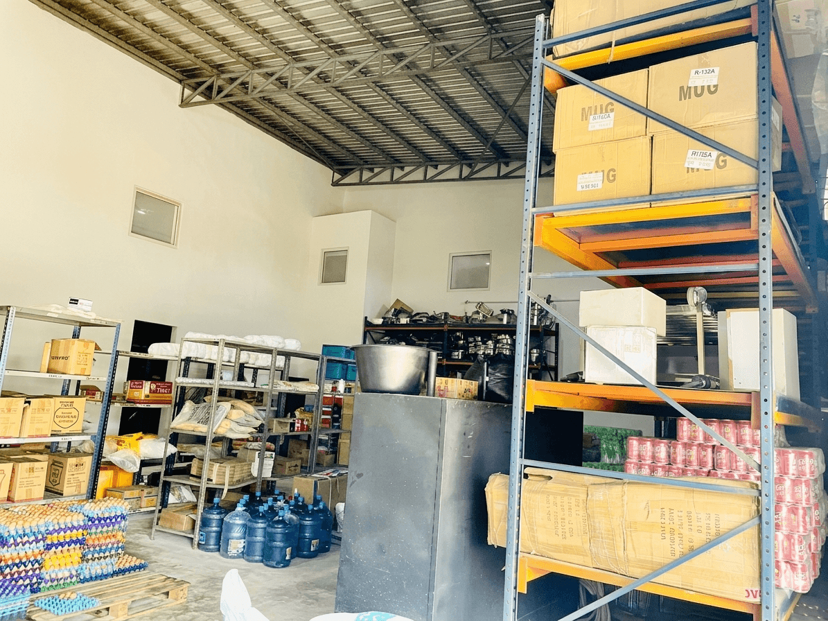Ménage bulk procurement store stocked for industrial catering